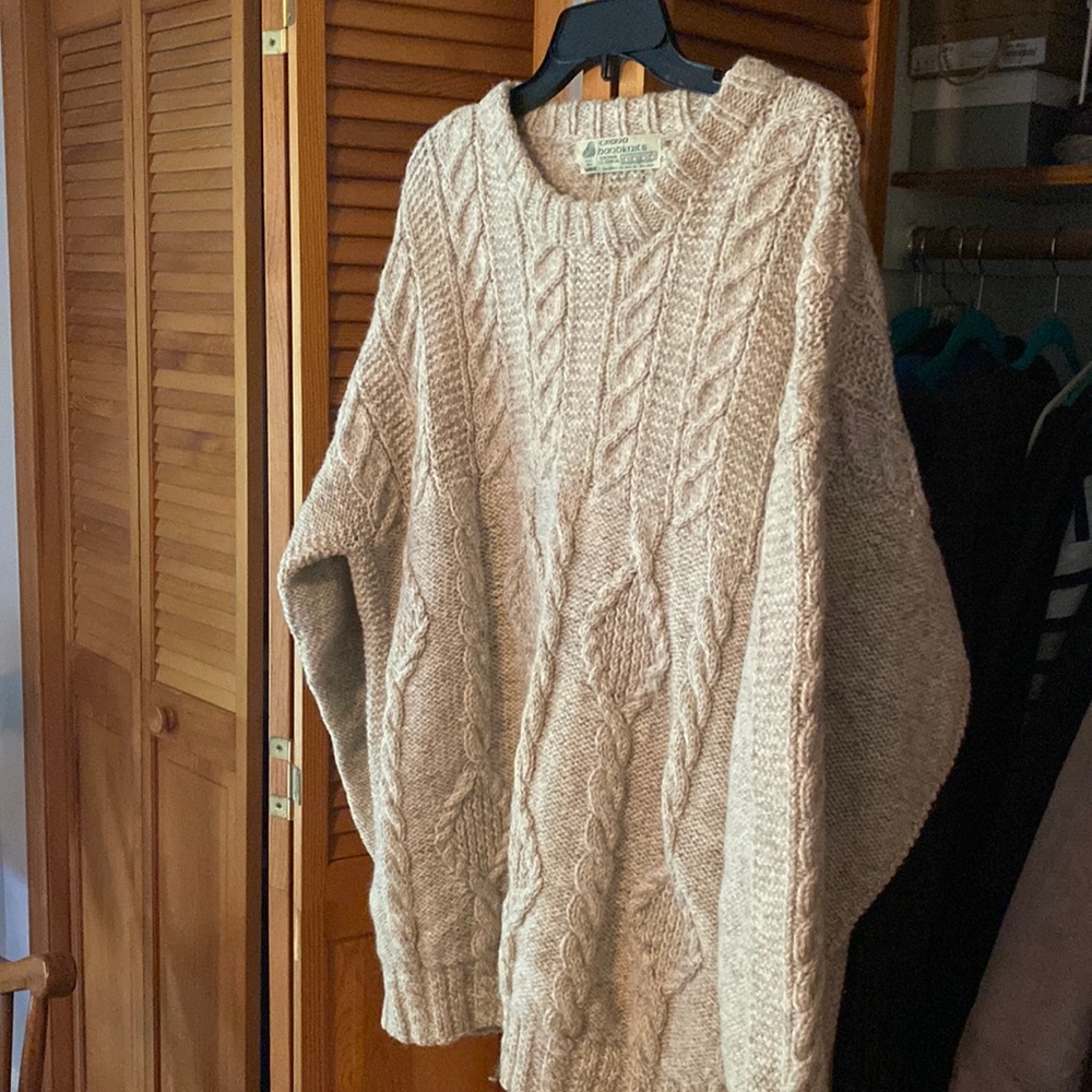 Irish wool cable knit crew neck sweater